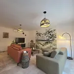 Maison De Village Piscine Chauffee Proche Porto-vecchio 别墅