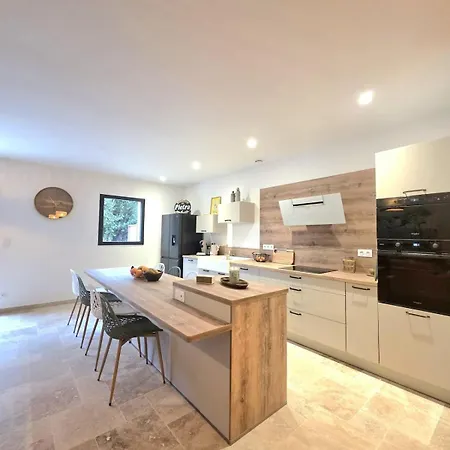 Maison En Pierre Avec Piscine Chauffée à Muratello *