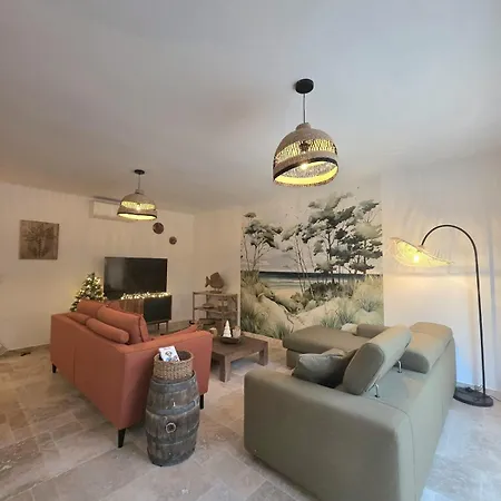 Maison En Pierre Avec Piscine Chauffée à Muratello Villa